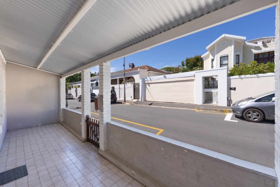 2 Bedroom Property for Sale in Green Point Western Cape